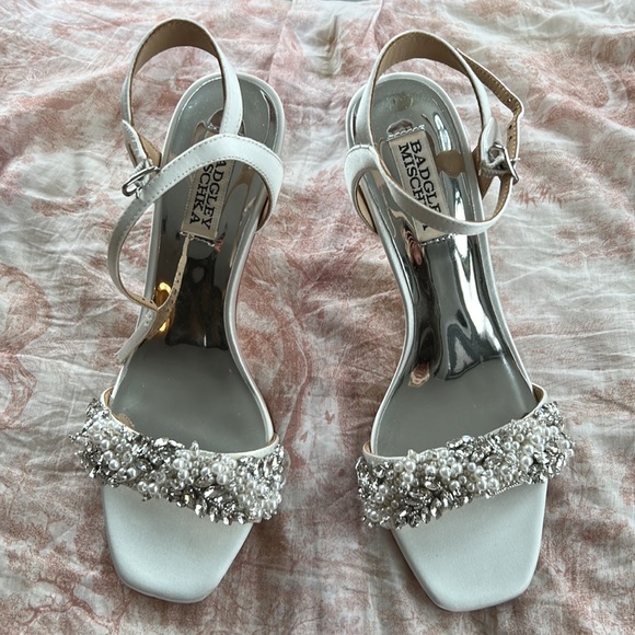 Badgley Mischka Kate Wedding Sandals Ivory - Picture 10 of 12